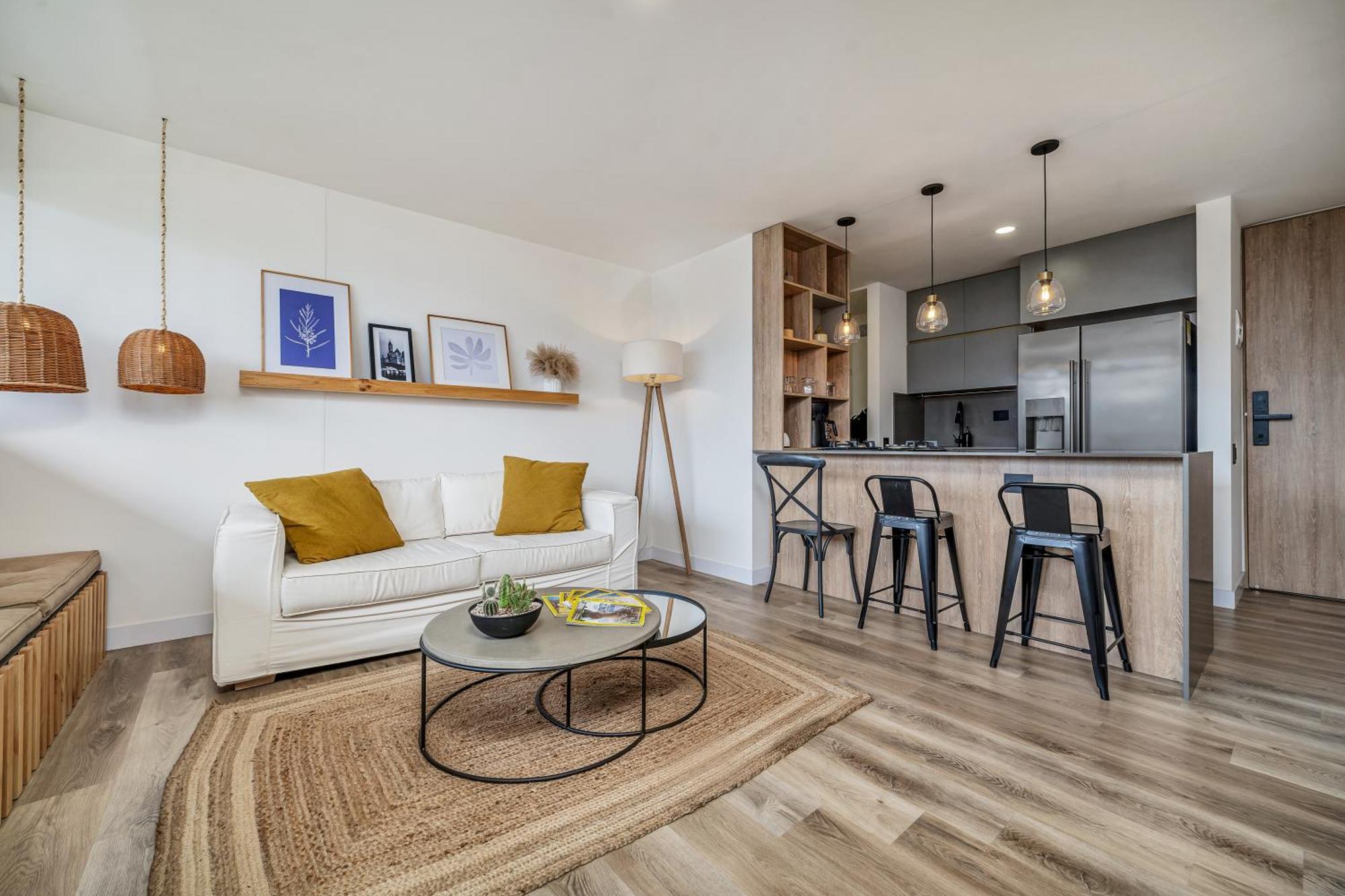 Deluxe Apartment